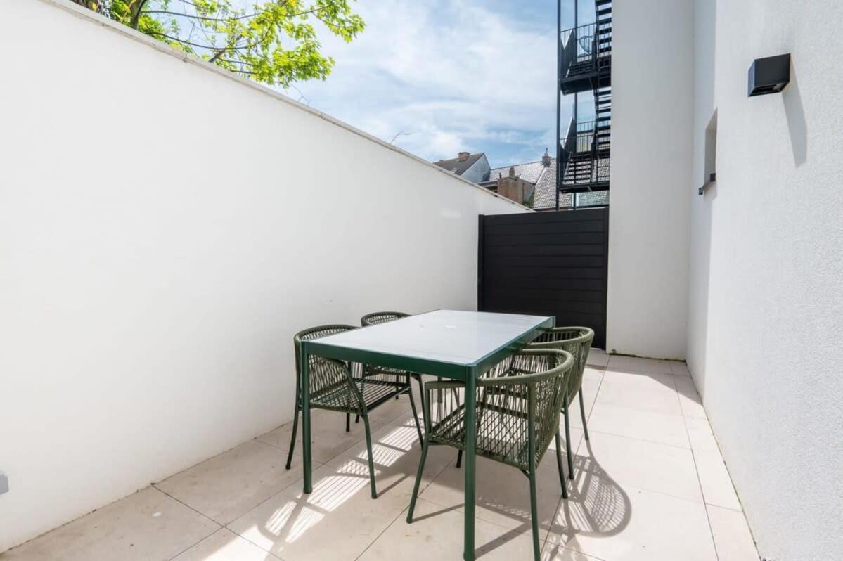 Beautiful Renovated Apartment In An Authentic Building Oostende Exterior foto