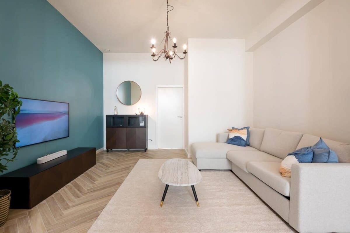 Beautiful Renovated Apartment In An Authentic Building Oostende Exterior foto