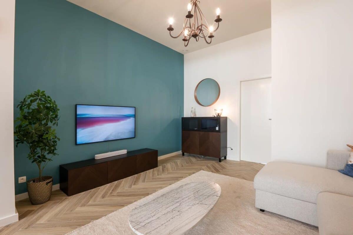 Beautiful Renovated Apartment In An Authentic Building Oostende Exterior foto