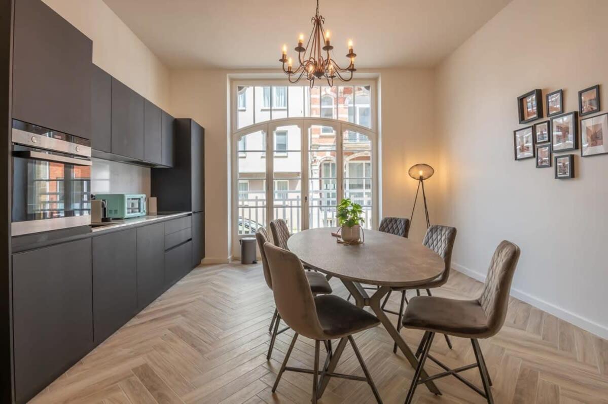 Beautiful Renovated Apartment In An Authentic Building Oostende Exterior foto